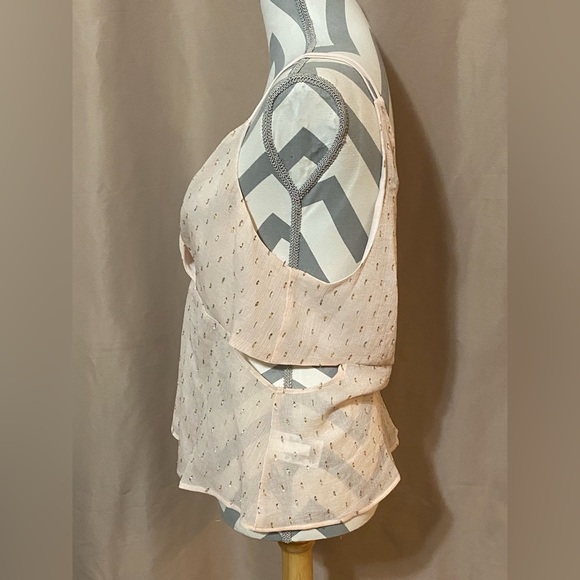 Express Large Cutout Blouse - Picture 2 of 8